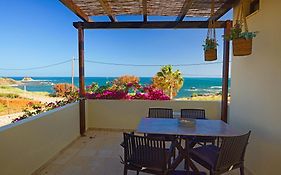 Villa Sunrise By The Sea